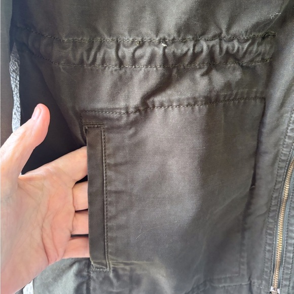 Gap Army Green Military Style Jacket Size L
Pockets Drawstring Grunge Utility - Picture 5 of 13